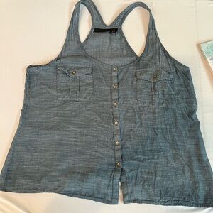 DKNY size XL lightweight denim blue button down sleeveless top racer back
